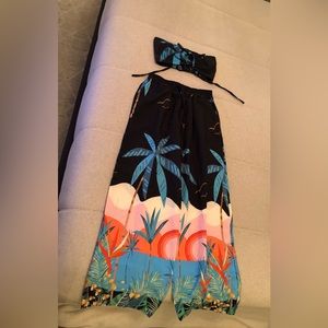 Caribbean wear 2 piece out fit size small from boutique in Costa Rica